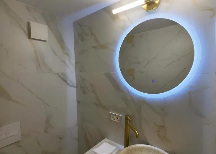 Barbarian * Rhodes City